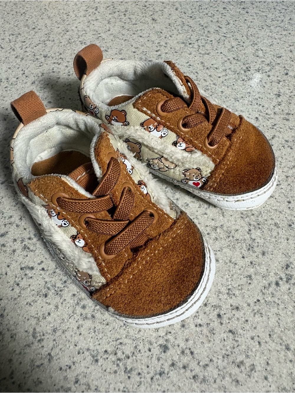 Infant “bear hugs” limited edition vans